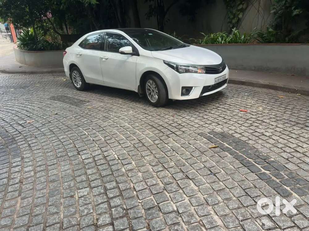 Toyota Corolla Altis 2016