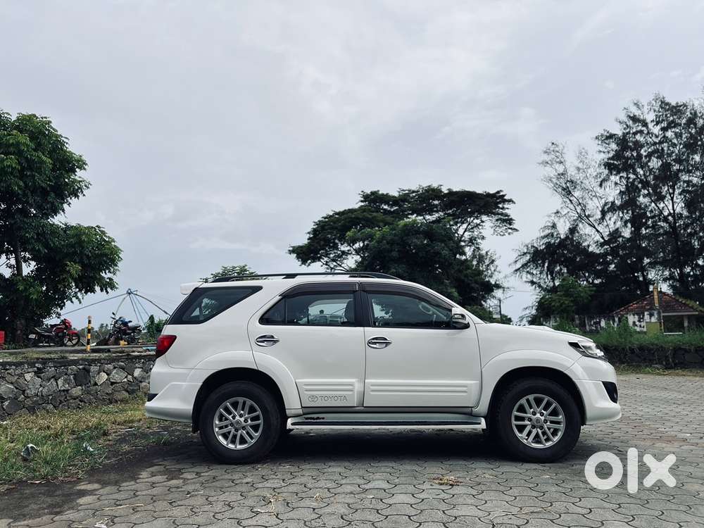 Toyota Fortuner 2014