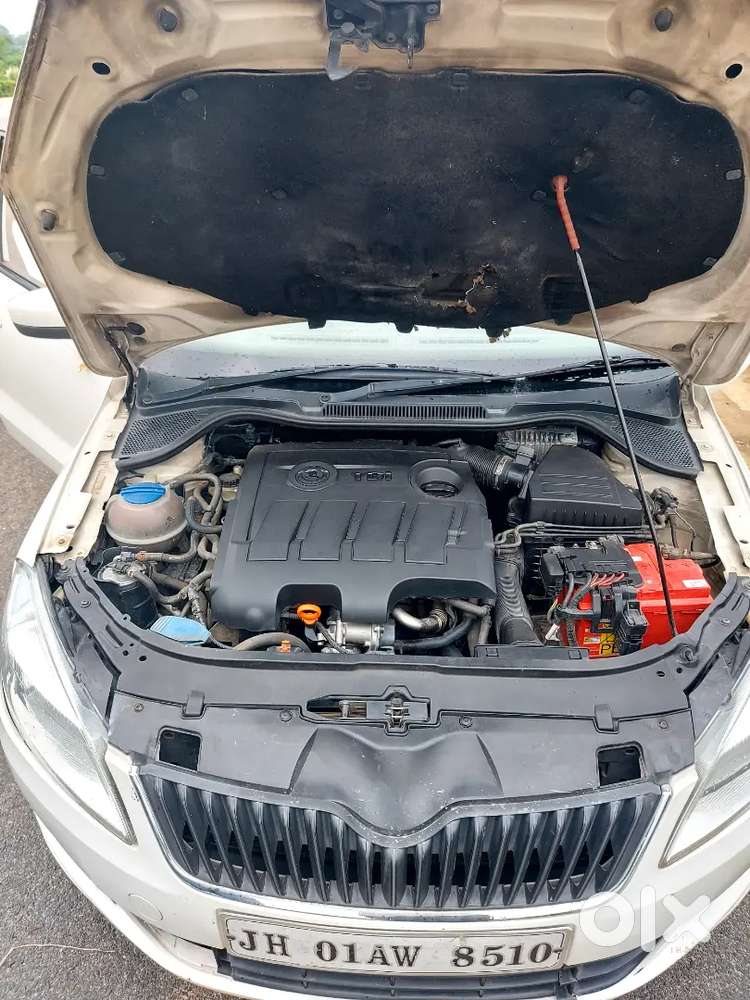 Skoda Rapid Elegance 2012