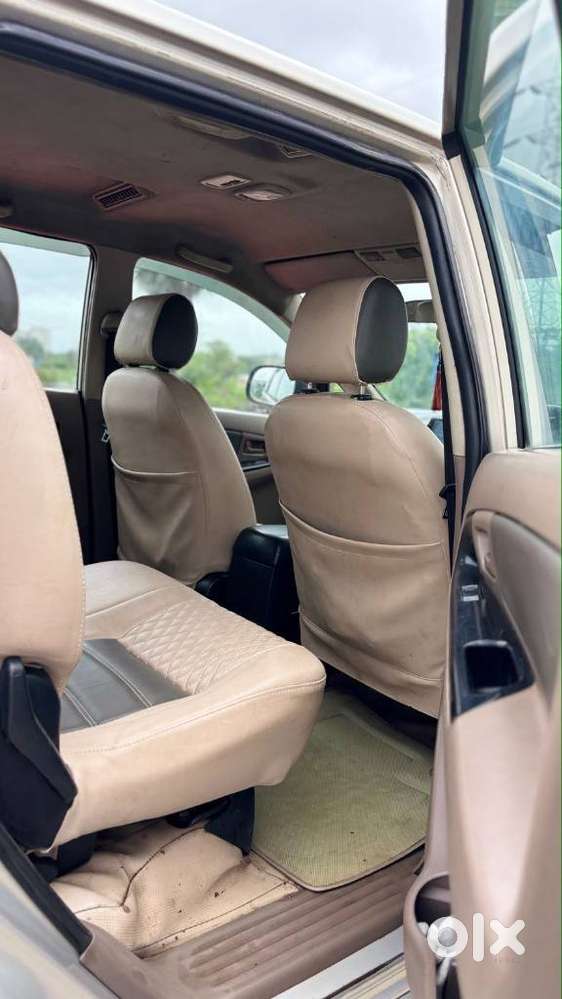 Toyota Innova 2.5 G (diesel) 8 Seater, 2016, Diesel