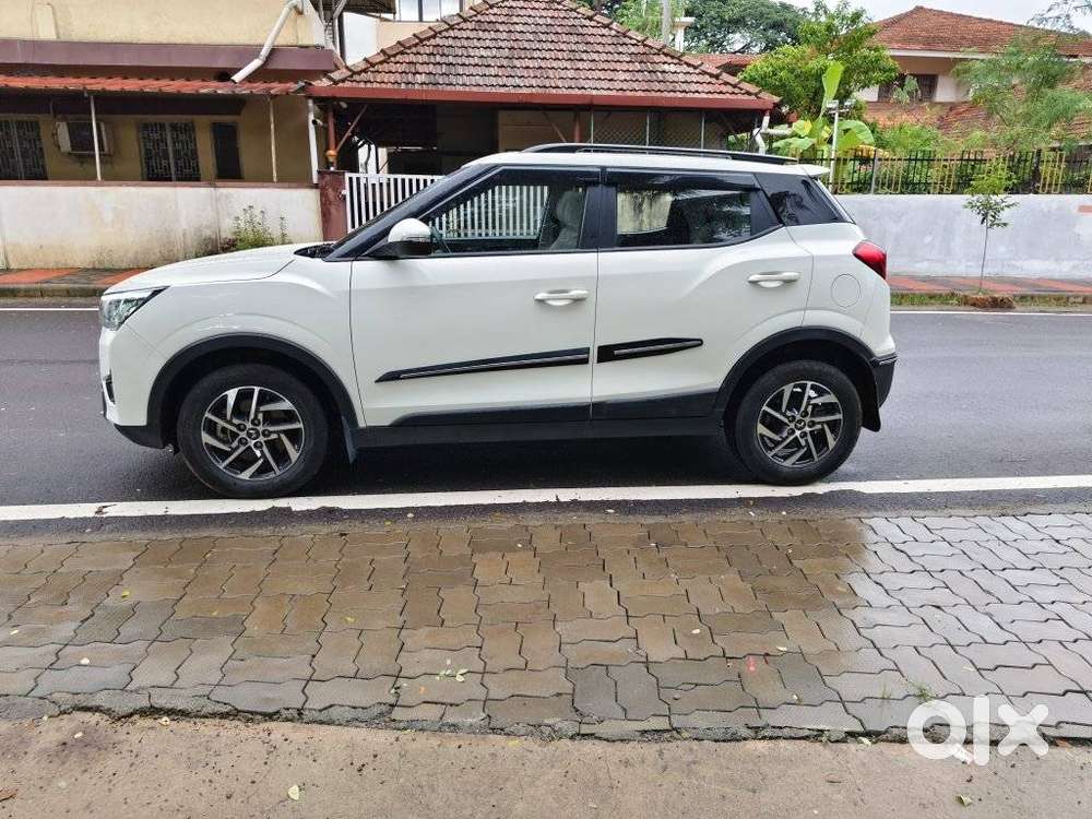 Mahindra Xuv300 W8 Option, 2023, Petrol