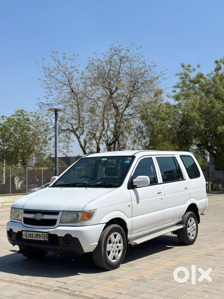 Chevrolet Tavera Ls 10 Str Bs Iv, 2016, Diesel