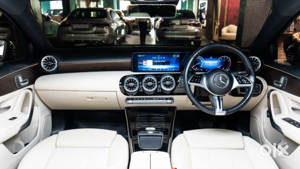 Mercedes-benz A-class Limousine 200, 2023, Petrol
