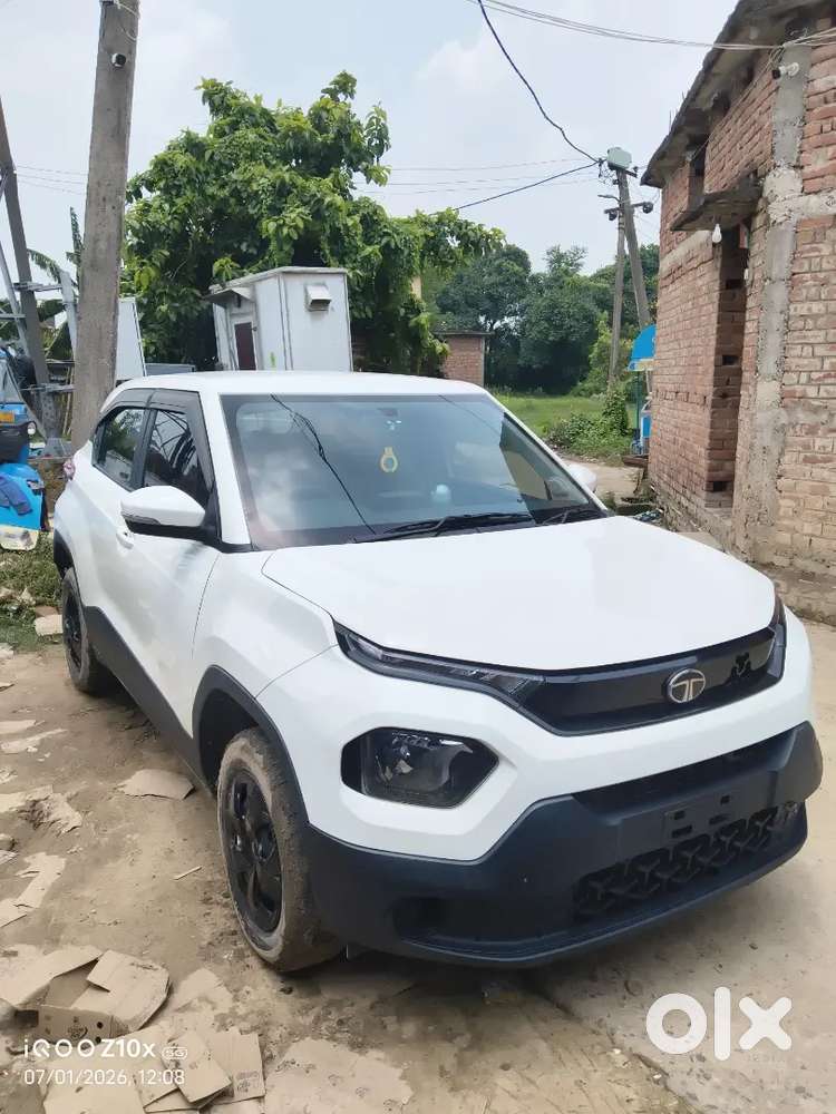 Tata Punch 2024 Petrol Well Maintained