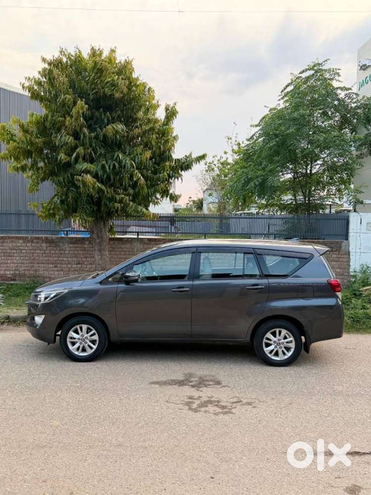 Toyota Innova Crysta 2.4 Gx 8 Str, 2018, Diesel