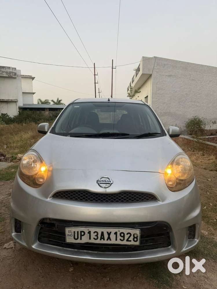Nissan Petrol Car 2017