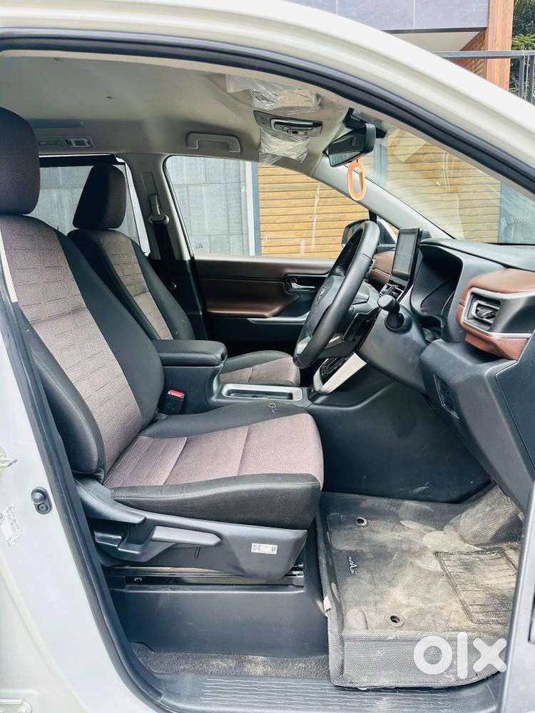 Toyota Innova Hycross 2.0 Vx Hybrid 7 Str, 2024, Petrol