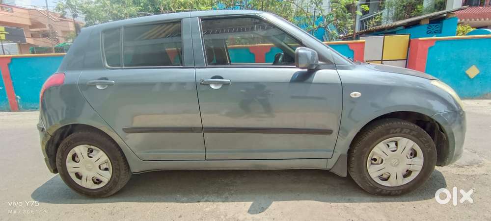 Maruti Suzuki Swift Lxi Option, 2009, Petrol
