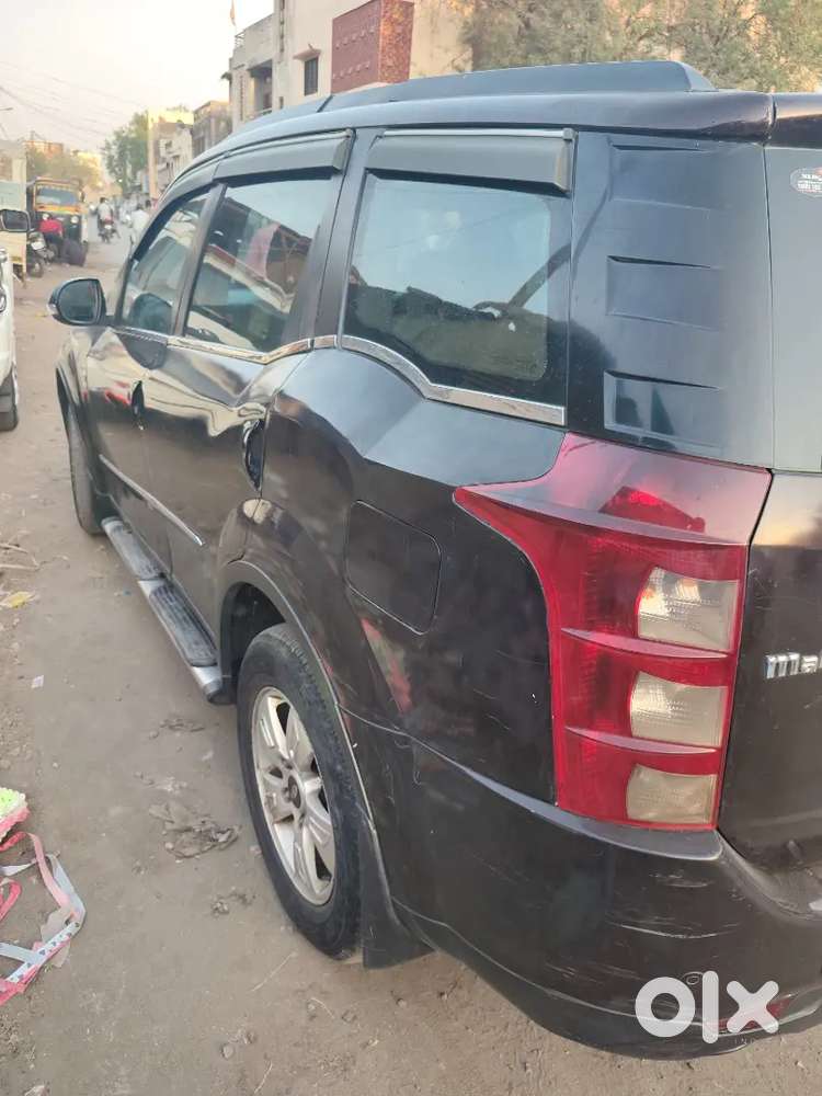 Mahindra Xuv500 2024 Diesel Well Maintained