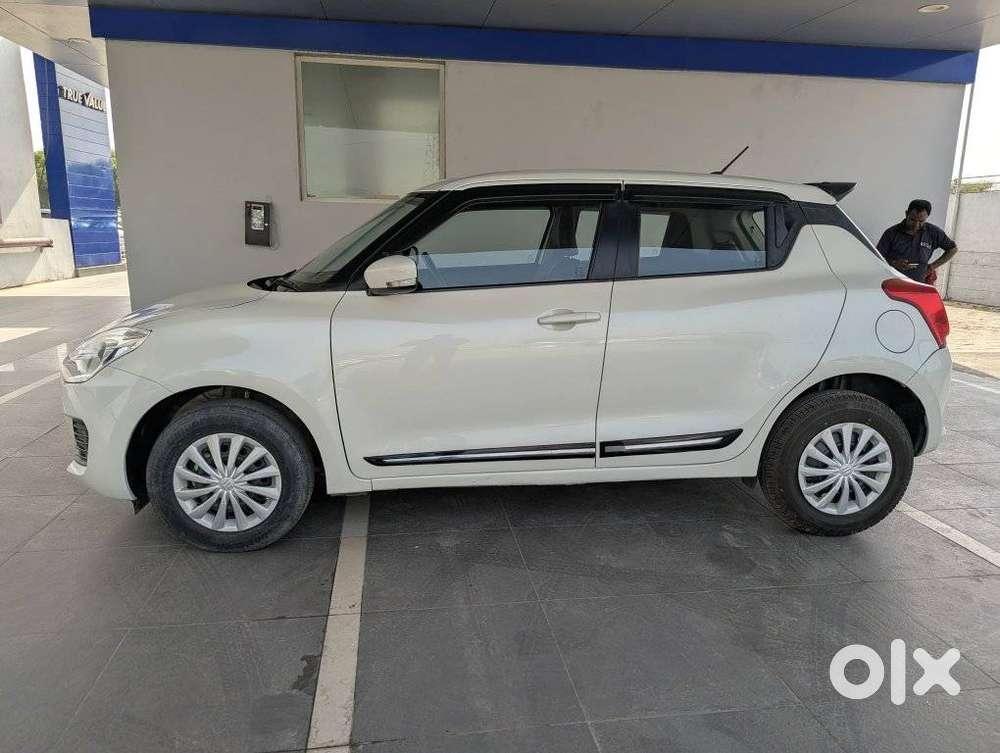 Maruti Suzuki Swift Vxi Optional, 2023, Petrol