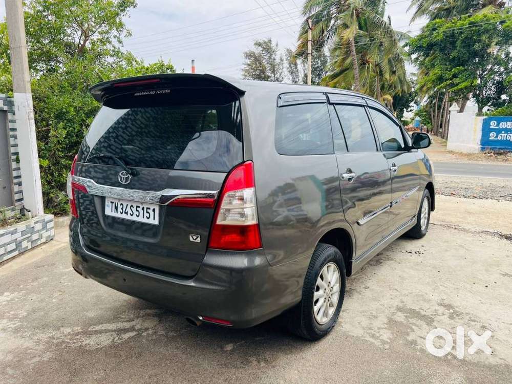 Toyota Innova 2.5 V 8 Str, 2013, Diesel