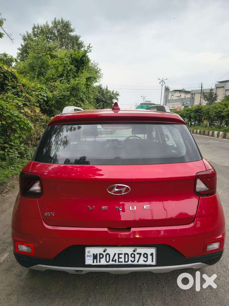 Hyundai Venue Sx Mt, 2022, Diesel
