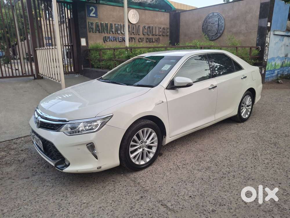 Toyota Camry Hybrid 2.5, 2016, Cng & Hybrids