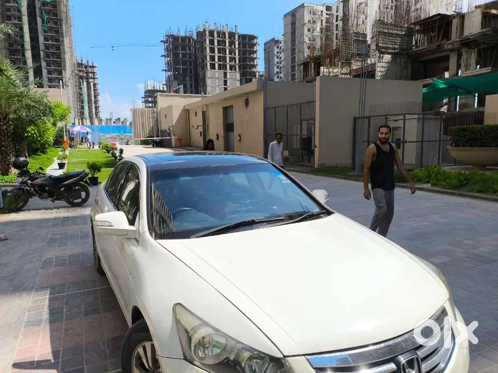 2011 Honda Accord Petrol Cng Automatic Sunroof