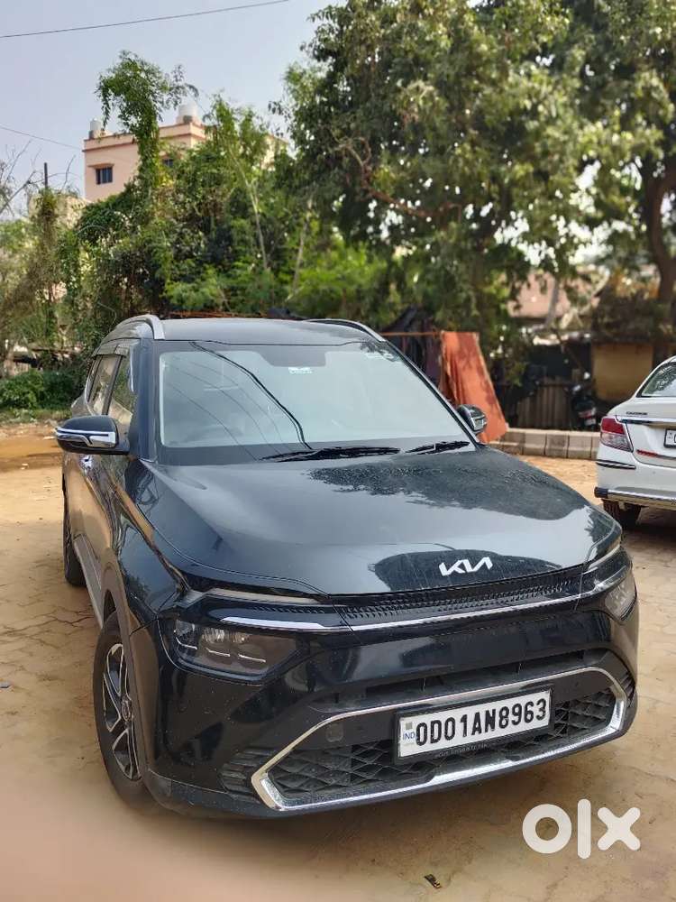 Kia Carens 2022 Petrol Good Condition