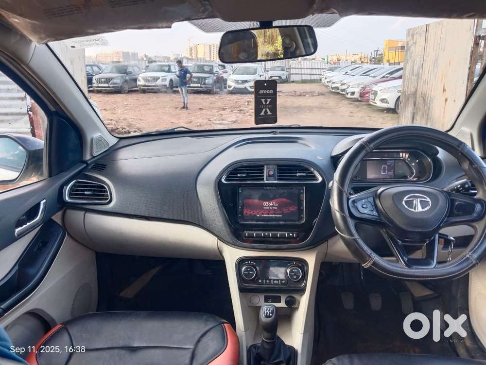Tata Tiago 1.05 Revotorq Xz Plus Dualtone, 2023, Petrol