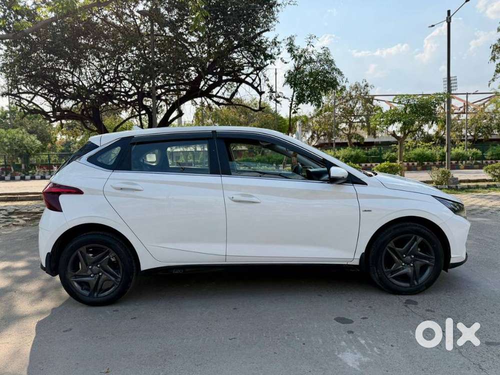 Hyundai I20 Asta 1.4 At Vtvt, 2023, Petrol