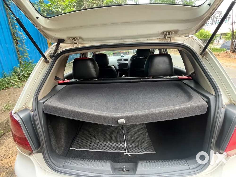 Volkswagen Polo Petrol Manual 2013