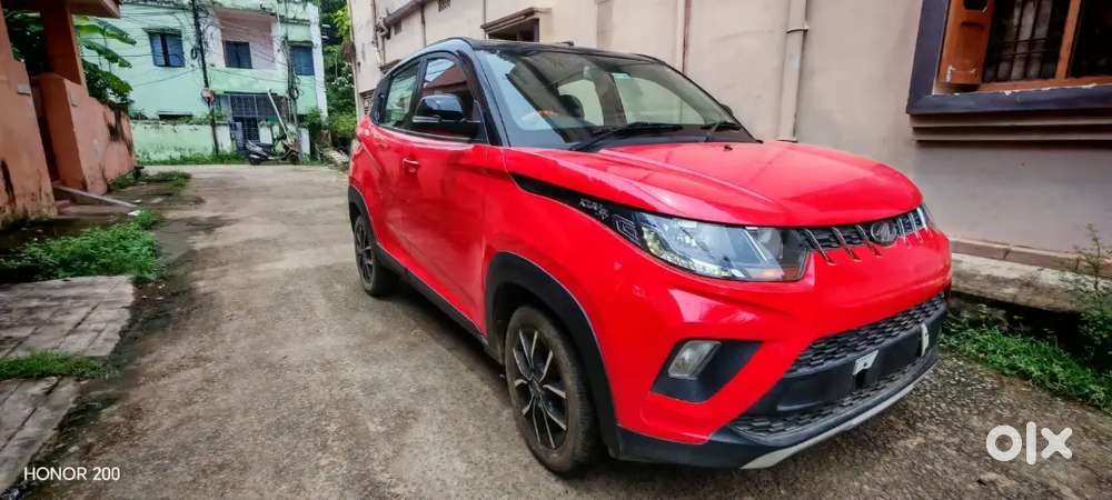 Top-model Mahindra Kuv100 Nxt K8 Petrol Dual Tone
