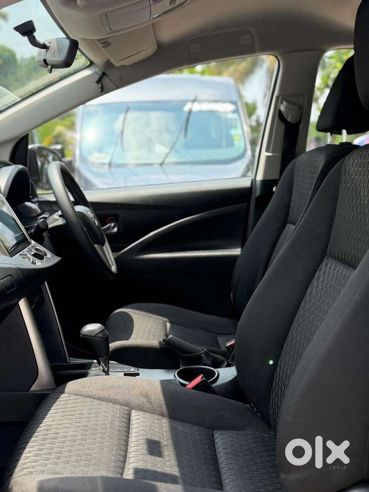 Toyota Innova Crysta 2.8 Gx At, 2017, Diesel