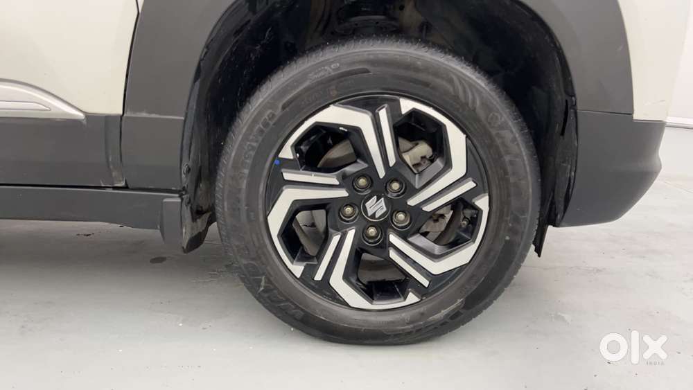 Maruti Suzuki Vitara Brezza 1.5 Zxi, 2023, Petrol