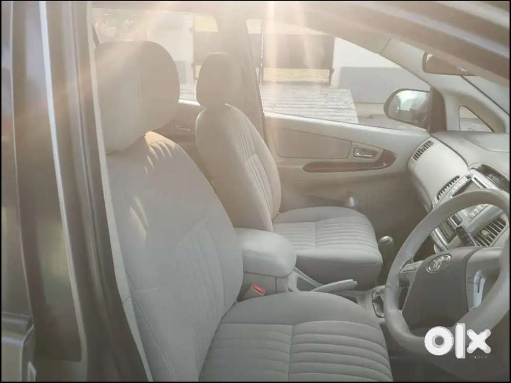 Toyota Innova 2013 Diesel Well Maintained