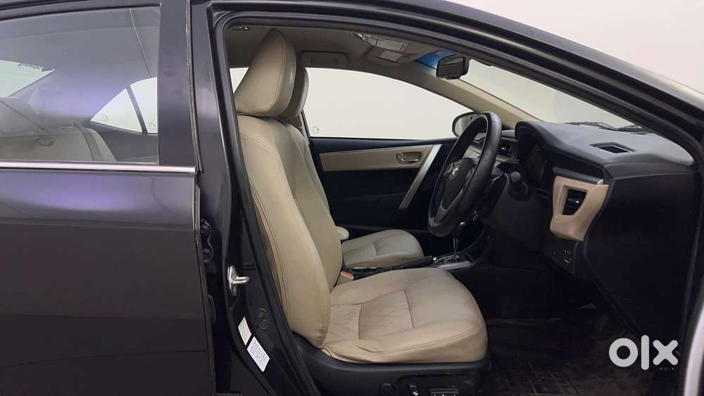 Toyota Corolla Altis Vl At, 2014, Petrol