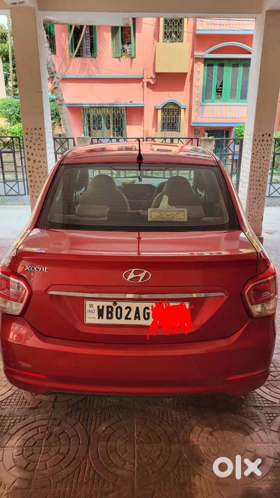 Hyundai Xcent 2015