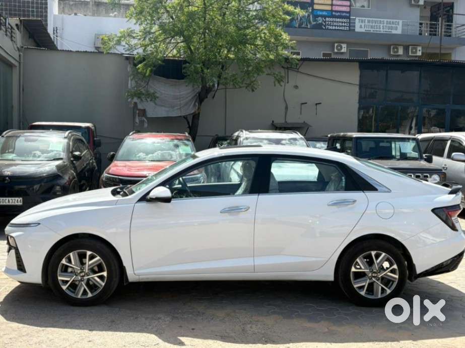 Hyundai Verna 1.5 Sx (o) Petrol Mt, 2025, Petrol