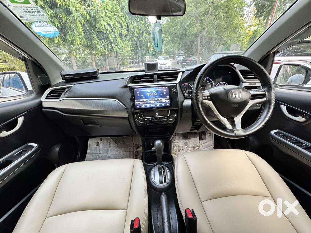 Honda Br-v Style Edition V Cvt, 2016, Petrol