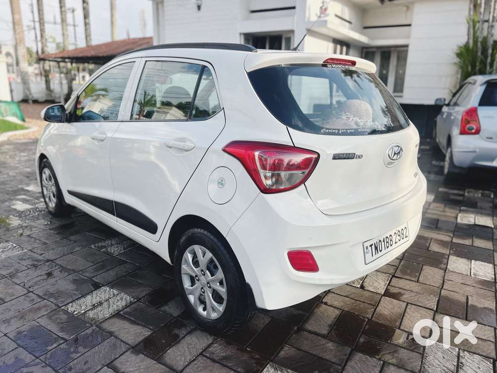 Hyundai Grand I10 1.2 Kappa Sportz (o), 2016, Petrol