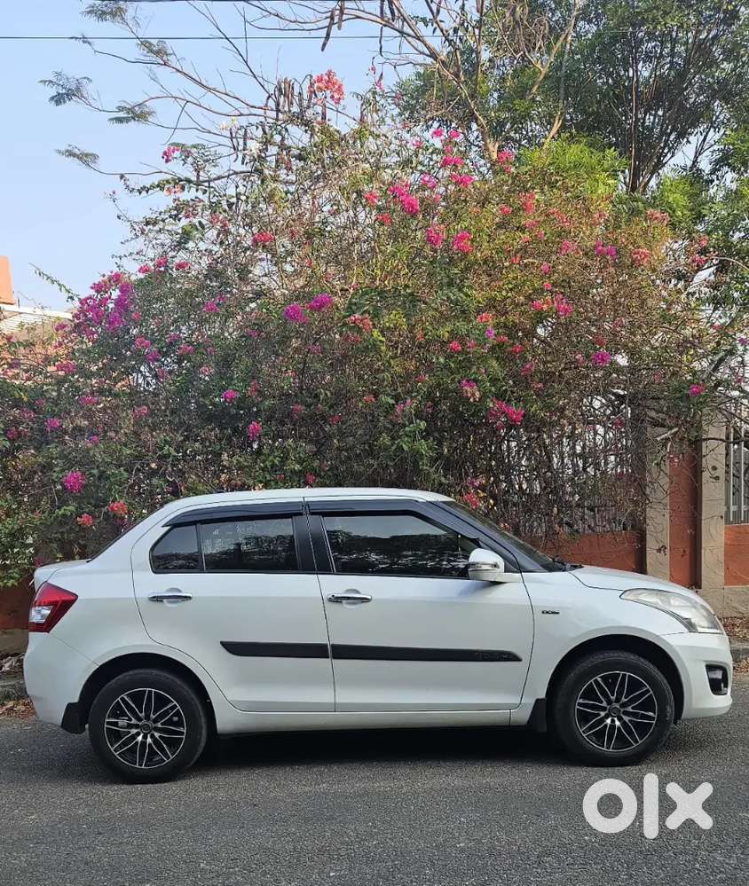 Maruti Suzuki Swift Dzire 2013 Diesel Well Maintained