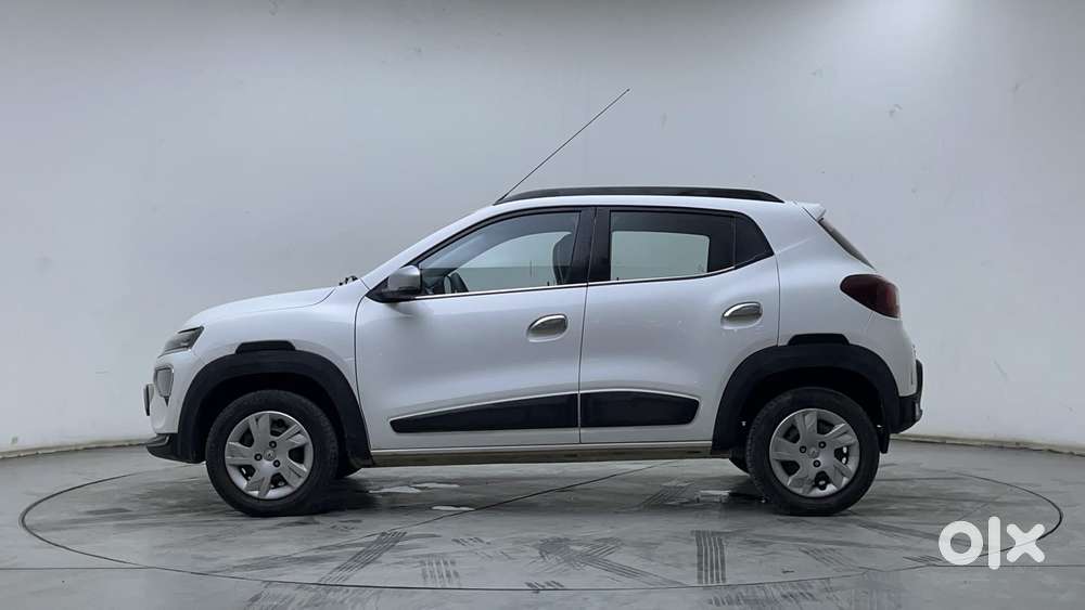 Renault Kwid 1.0 Rxt Amt, 2023, Petrol