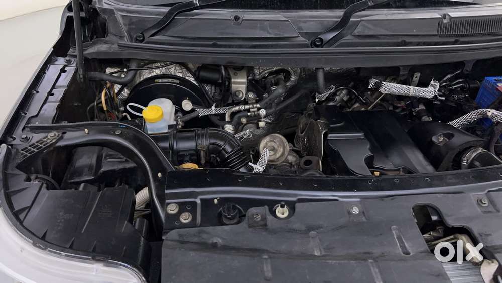 Mahindra Tuv 300 T8, 2016, Diesel