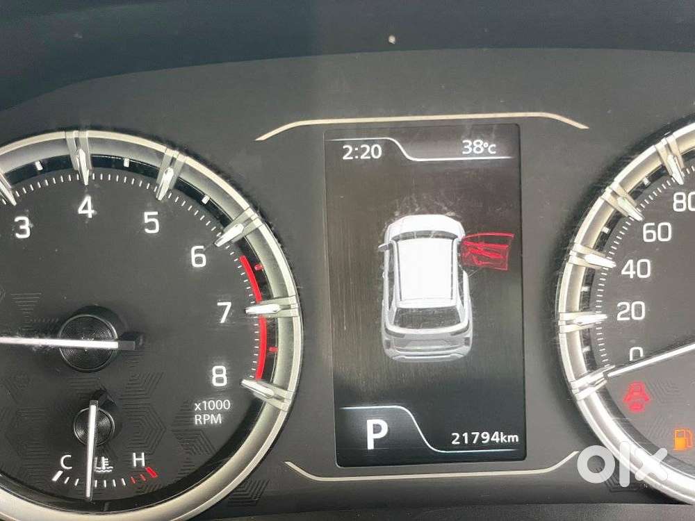 Maruti Suzuki Grand Vitara 1.5 Alpha Smart Hybrid Dual Tone At, 2022..