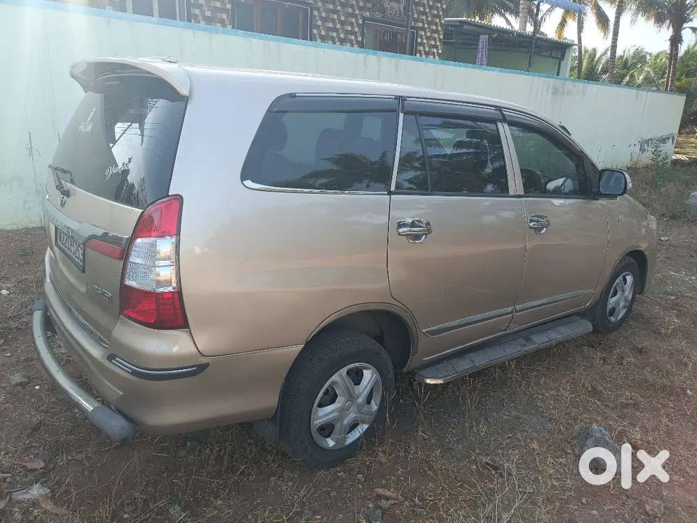 Toyota Innova 2.5 G 2012