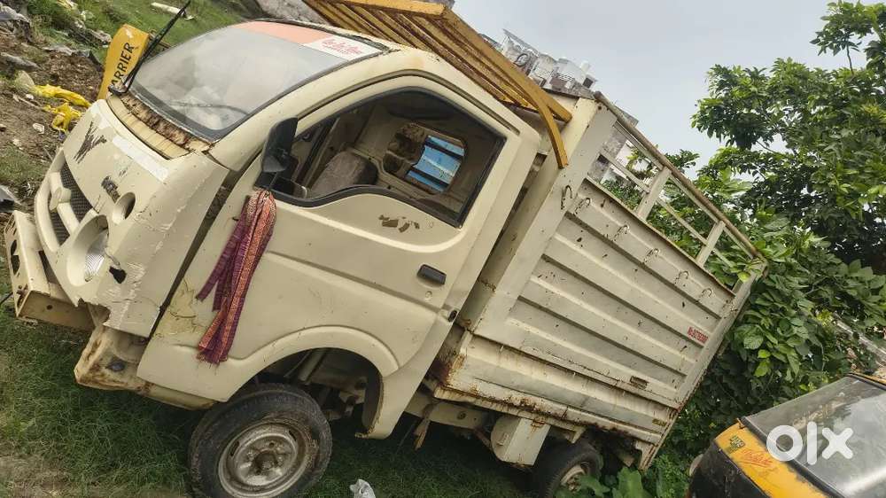 पुरानी, एक्सीडेंटल और भंगार गाड़ियां अच्छे दामों पर खरीदी जाती हैं।
