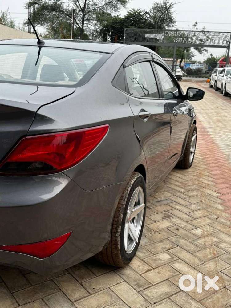 Hyundai Verna 1.5 Sx Diesel At, 2016, Diesel