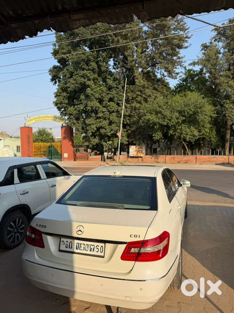 Mercedes-benz E-class 2011