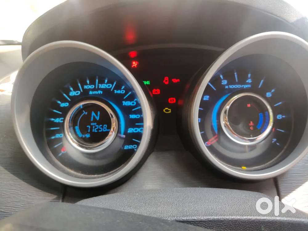 Mahindra Xuv500 At W10 Fwd, 2016, Diesel