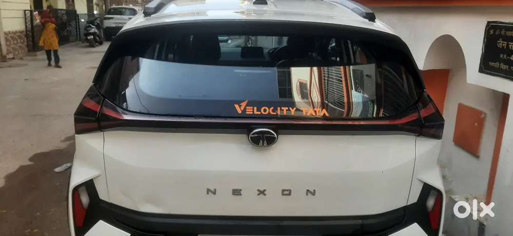 Tata Nexon 2004