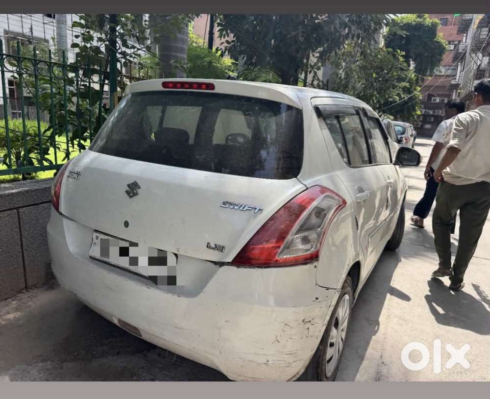 Maruti Suzuki Swift Vxi + Manual, 2012, Cng & Hybrids