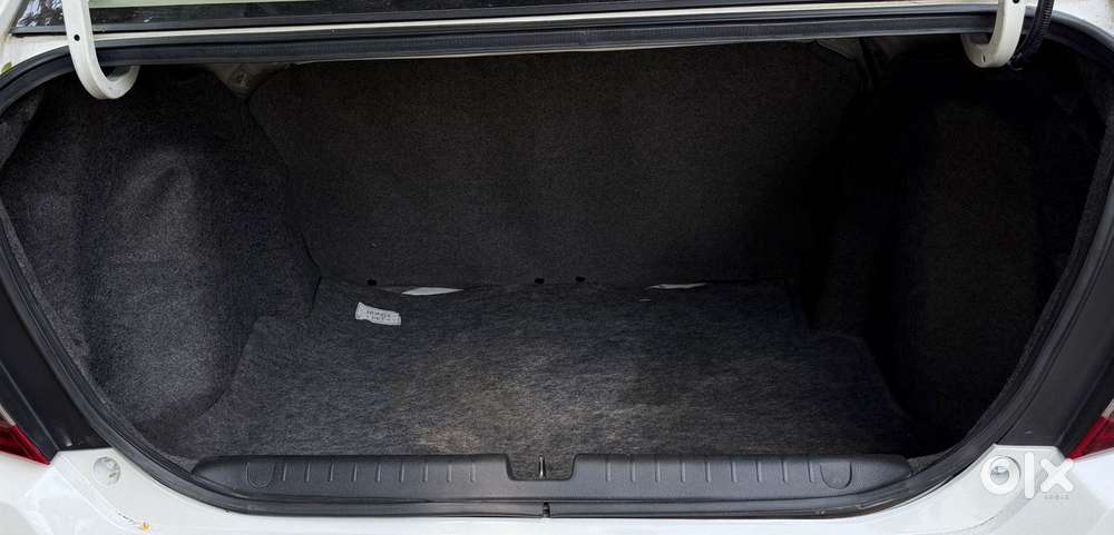 Honda Amaze, 2022, Petrol