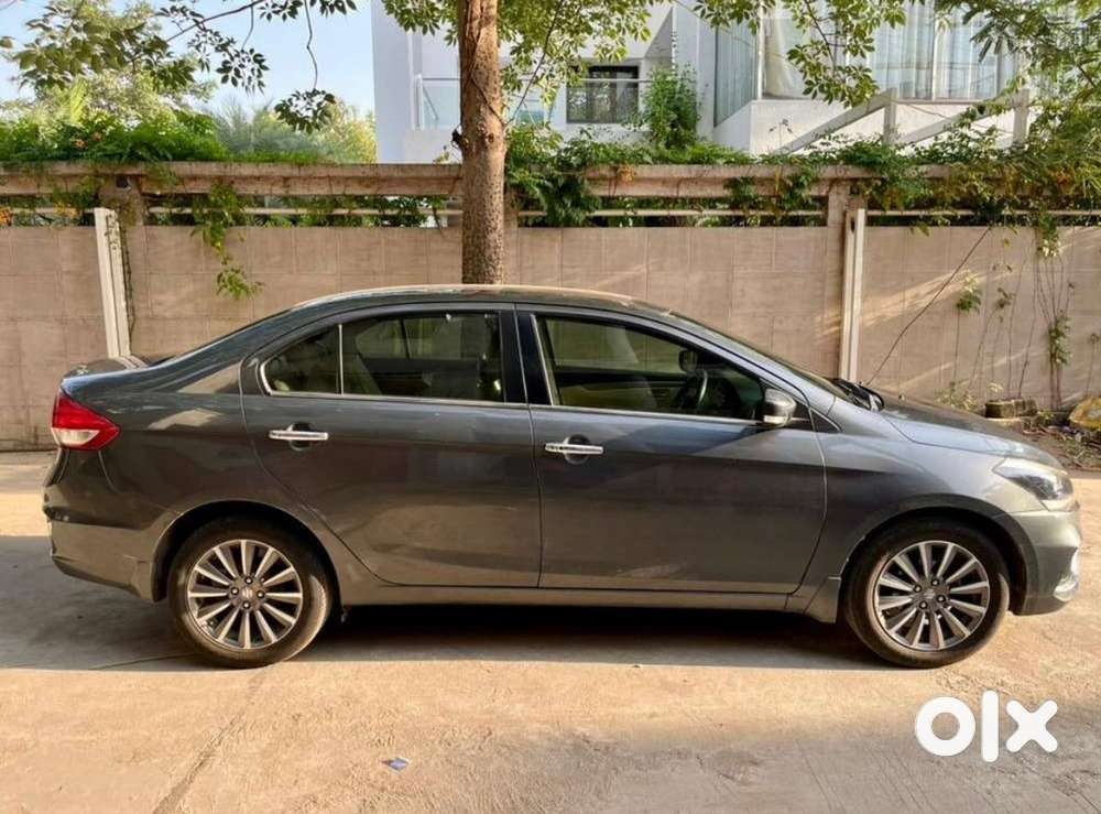 Maruti Suzuki Ciaz Alpha Hybrid (top Model)