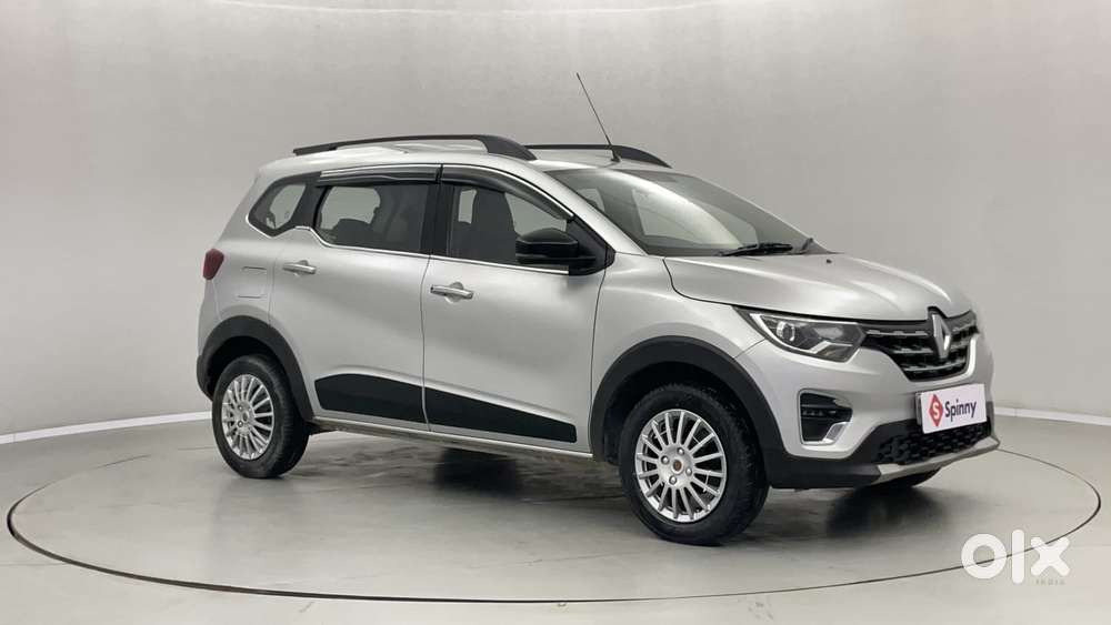 Renault Triber Rxz, 2023, Petrol