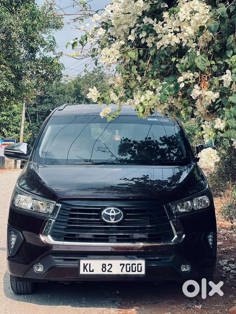 Toyota Innova Crysta 2022 Diesel 50000 Km Driven
