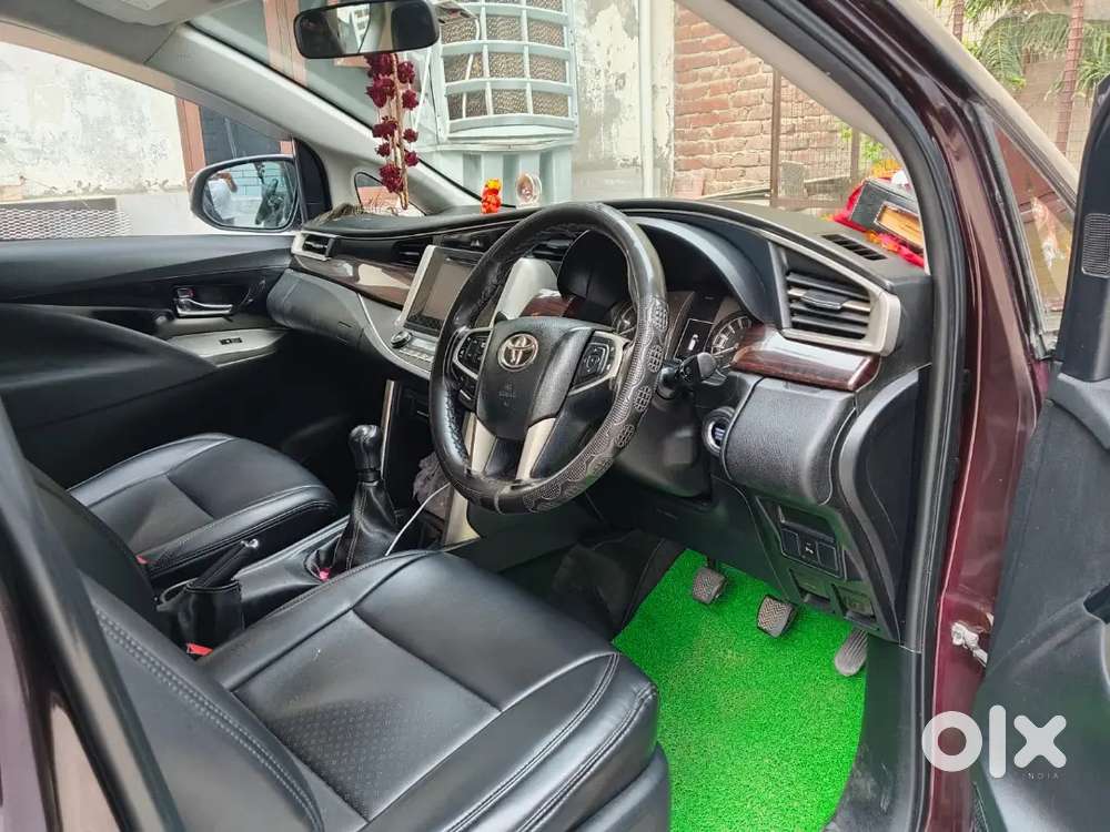 Toyota Innova Crysta 2.4 2019