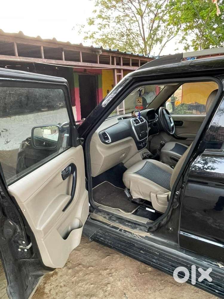 Mahindra Bolero Neo N8 Black 2024  10,000 Km  Single Owner