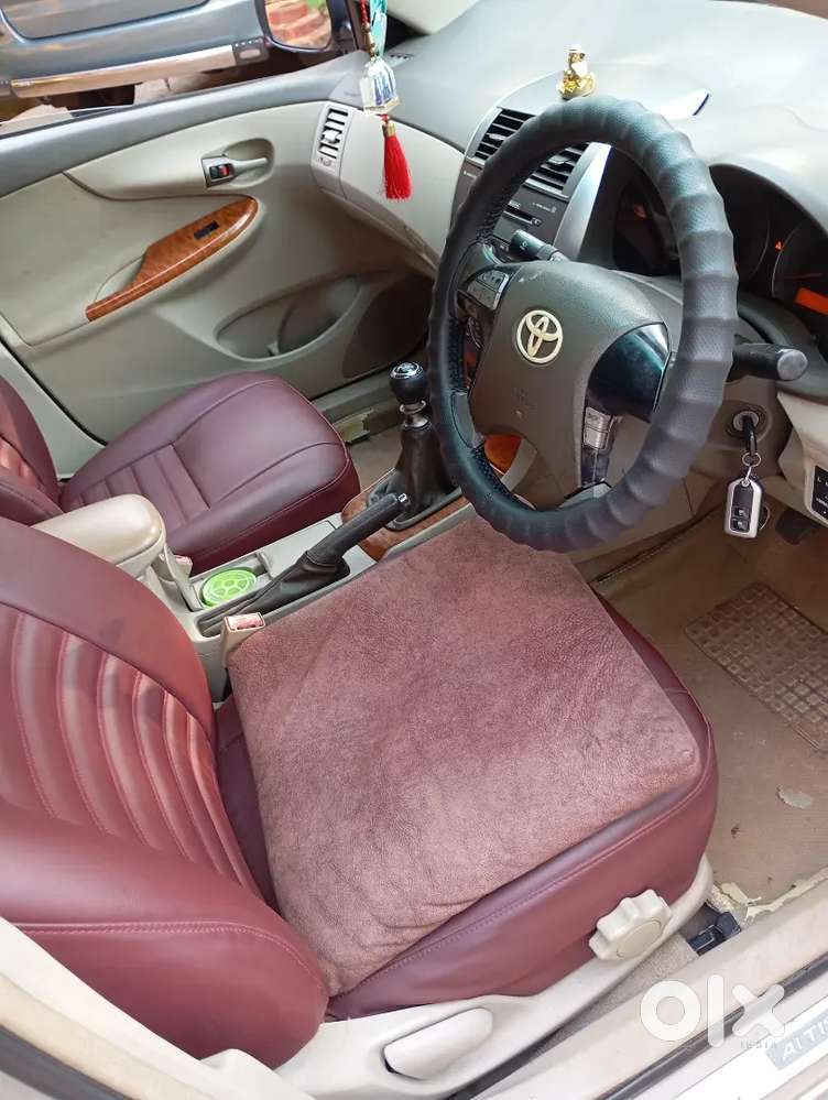 Toyota Corolla Altis 2011 Diesel 160000 Km Driven
