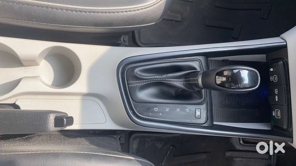 Hyundai New I20 1.2 Asta (o) Ivt, 2023, Petrol
